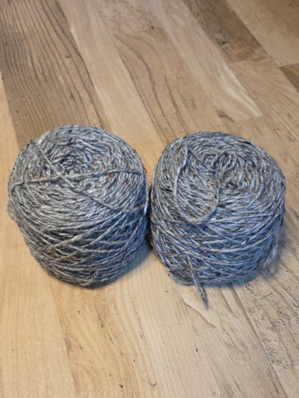 NEW 2 Rolls Wool Yard